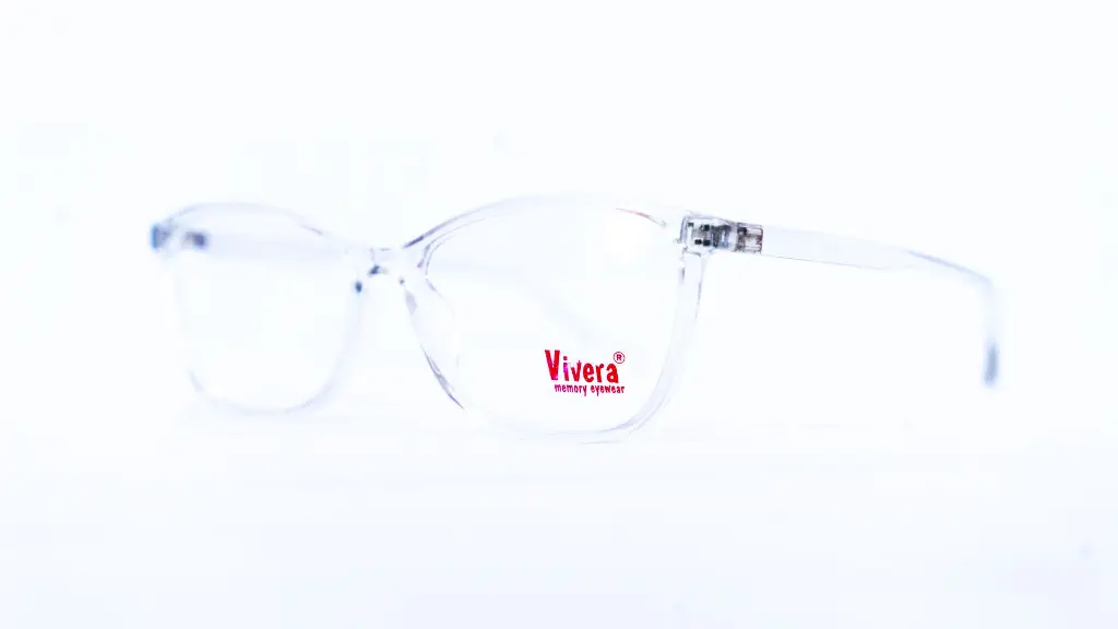 Monture rectangulaire Vivera femme – design clair et élégant | Opticien Dakar.webp