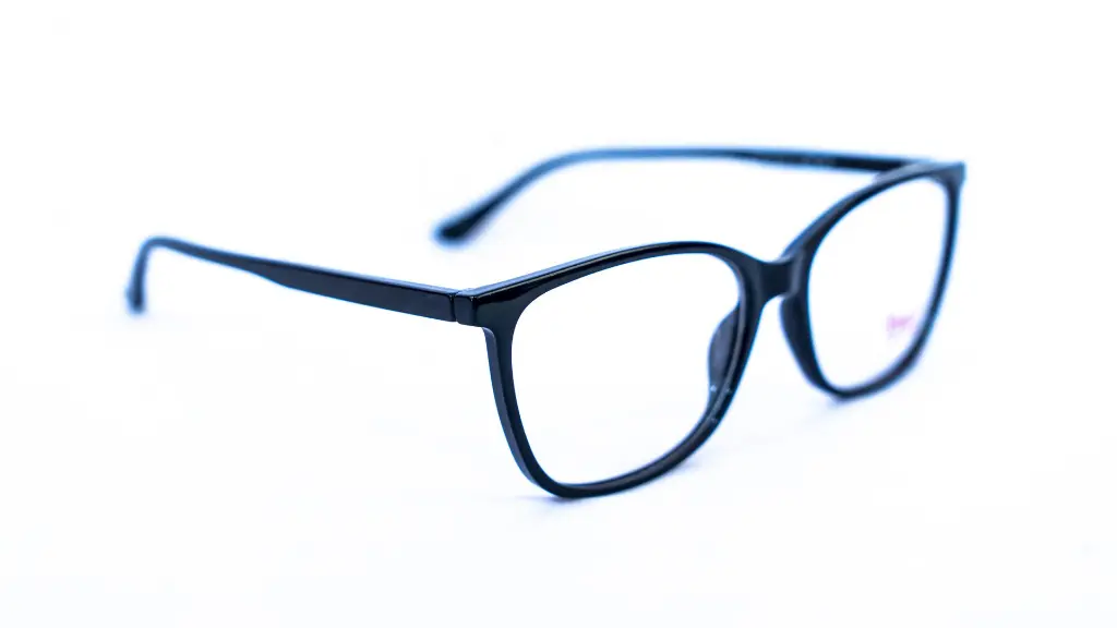 Lunette Vivera femme – opticien dakar.webp