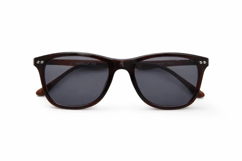 Lunette Polar Eagle homme avec clip solaire – vue de face – Luxe Optique Dakar.webp