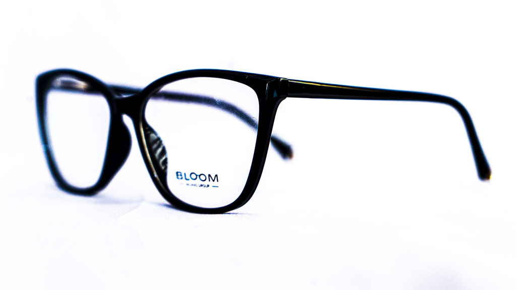 Lunette de vue Femme tendance - vue de profil