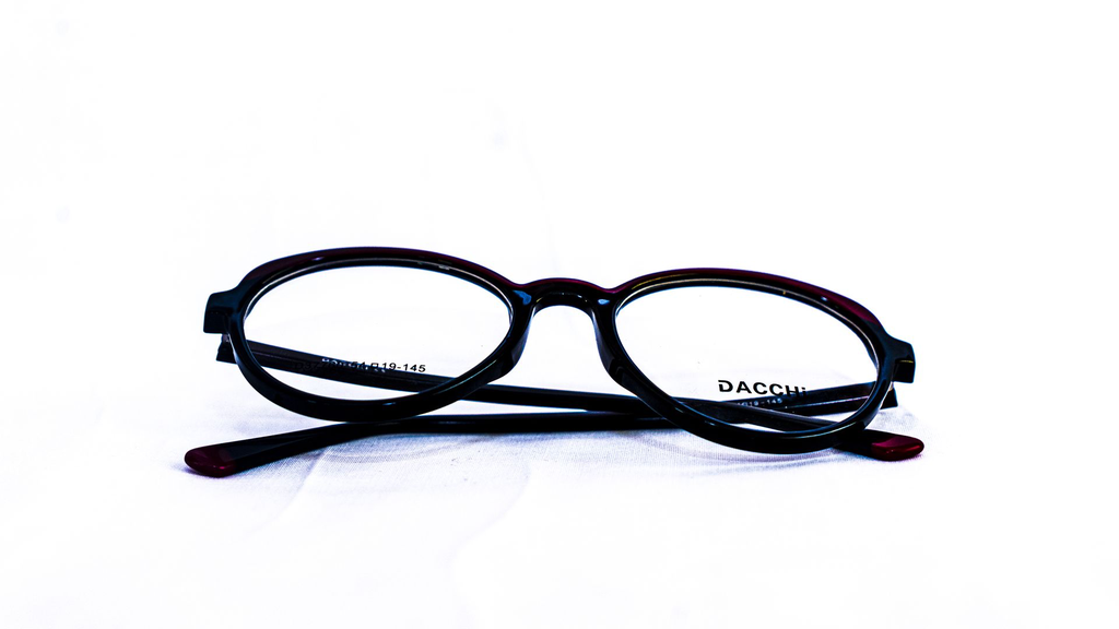 Lunette de vue Dacchi femme rouge noir – Luxe Optique Dakar