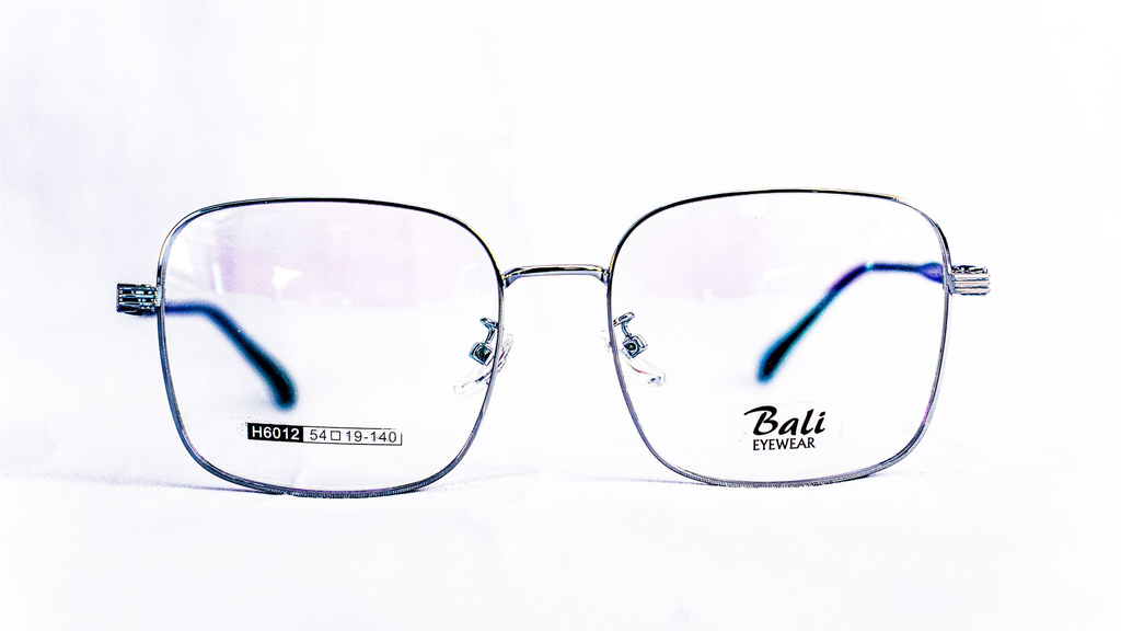 Lunette Bali femme carrée – Luxe Optique Dakar