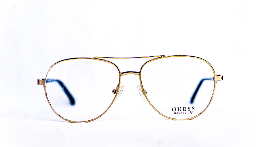 Lunette homme Guess style aviateur – Luxe Optique Dakar