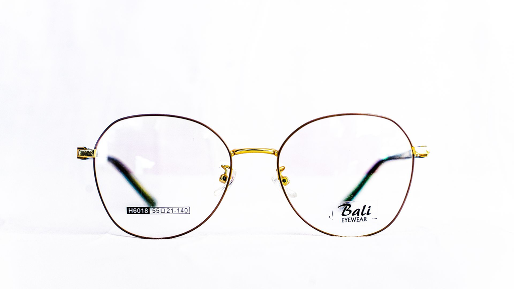 Lunette Bali dorée ovale femme – Luxe Optique Dakar