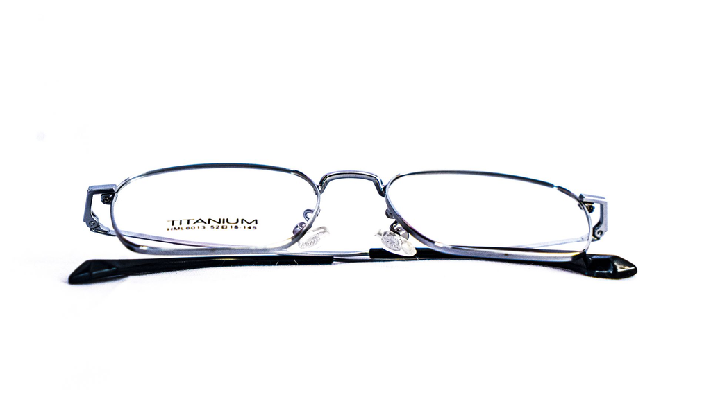 Monture carrée élégante Titanium – Dakar VDN