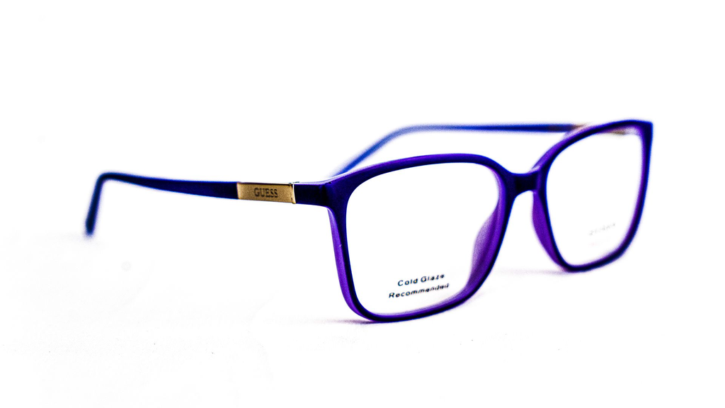 Vue de Profil monture violette Guess femme – Luxe Optique Dakar