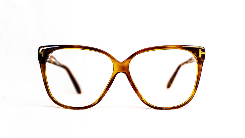 Lunette pour femme Tomford papillon – Luxe Optique Dakar