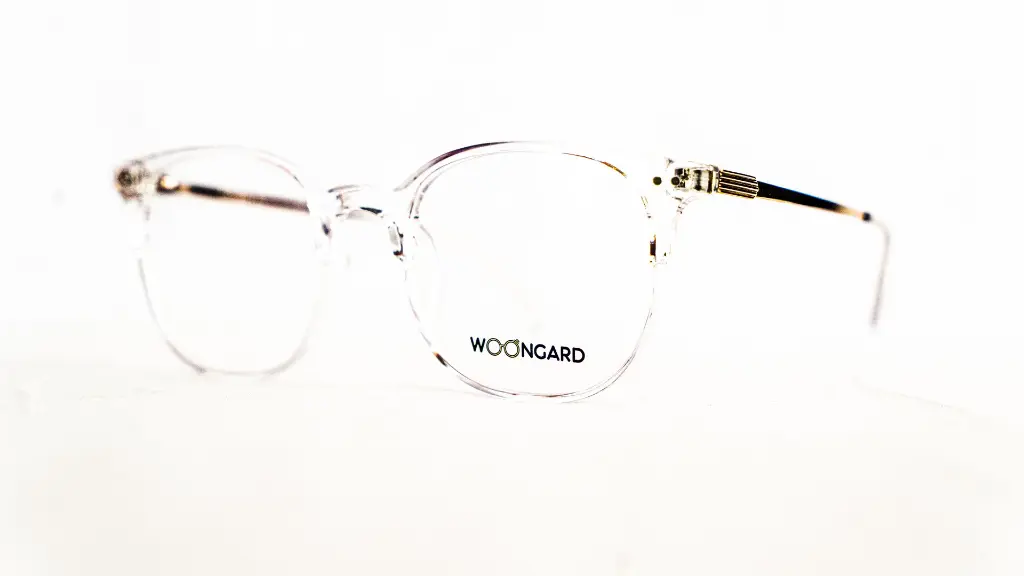 Lunette homme Élégance discrète – opticien dakar