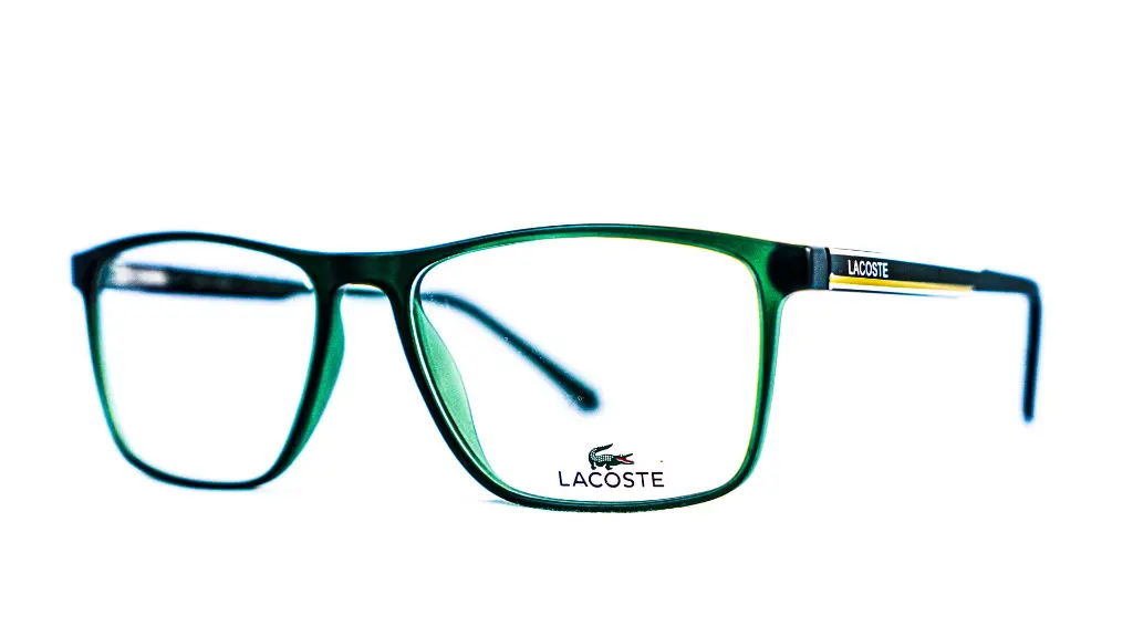 Lunette Lacoste pour homme forme rectangulaire