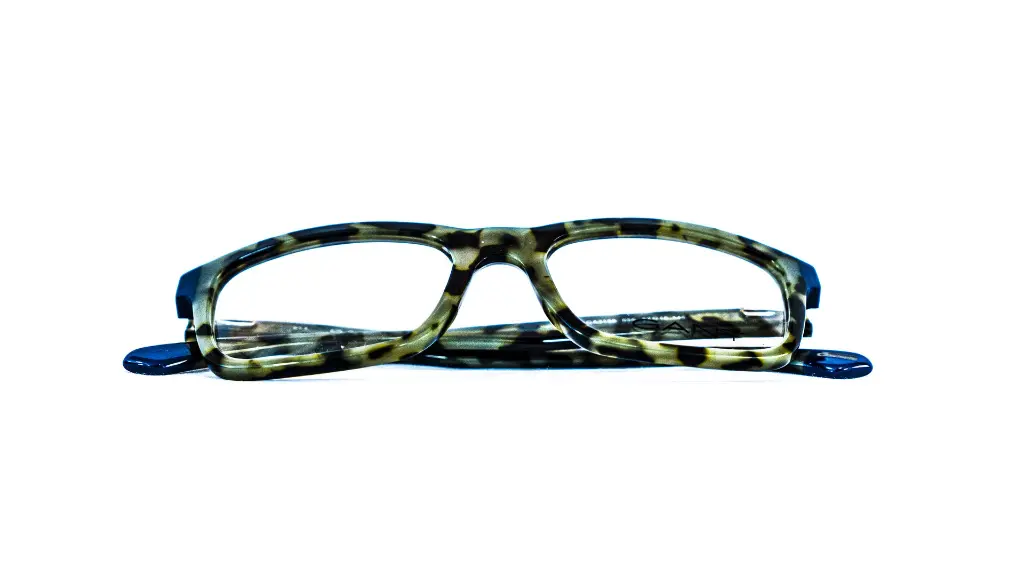 Monture Gant raffinée et moderne – Boutique Luxe Optique Mermoz