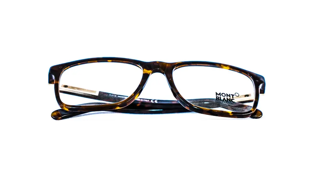 Monture Mont Blanc rectangulaire tendance – Showroom Luxe Optique Dakar