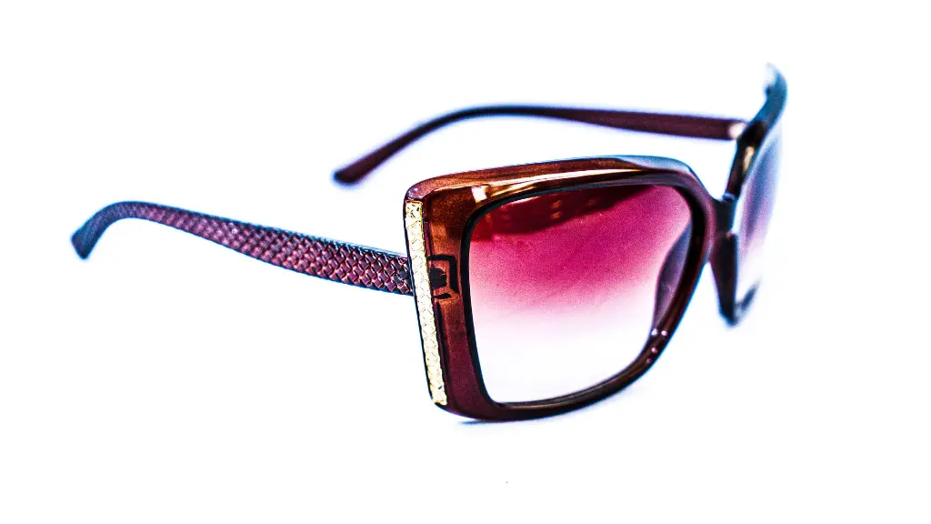 Modèle Aolise disponible chez Luxe Optique Dakar