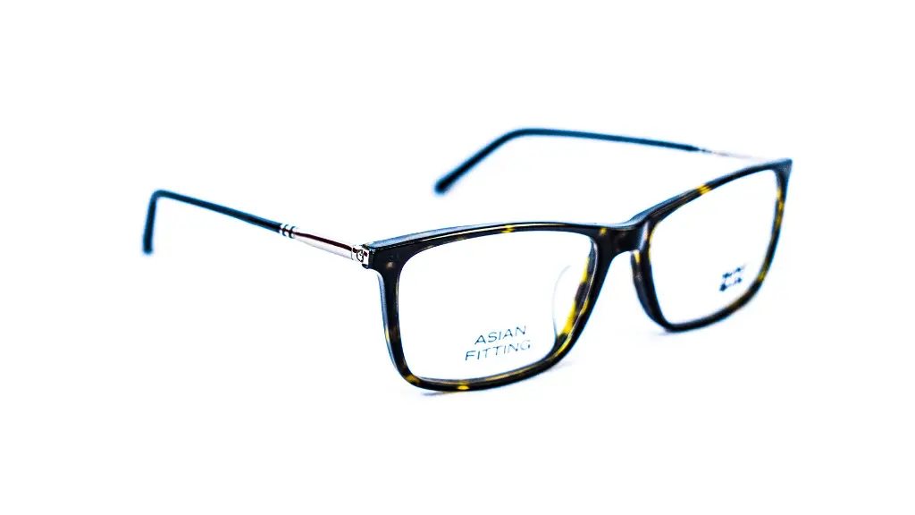 Monture Mont Blanc classique et tendance – Optique Mermoz Dakar