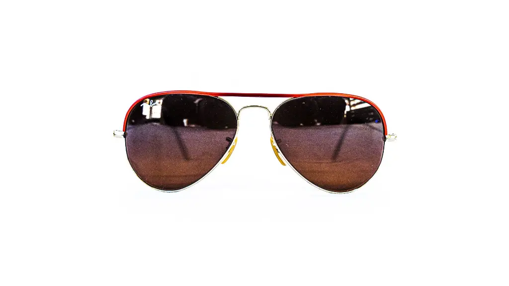 Vue de face Rayban – modèle classique et élégant