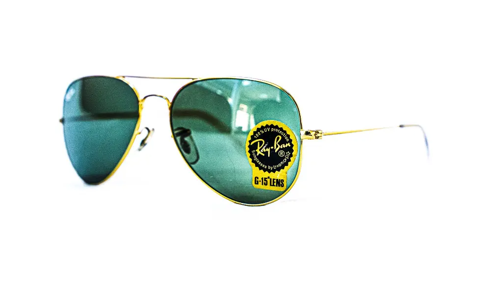 Disponible chez Luxe Optique Dakar – modèle aviateur Ray-Ban
