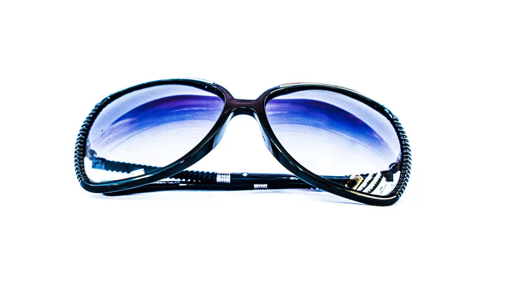 Lunette de soleil femme - Style moderne