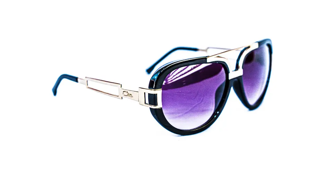 Lunette de soleil design moderne et raffiné - luxe optique