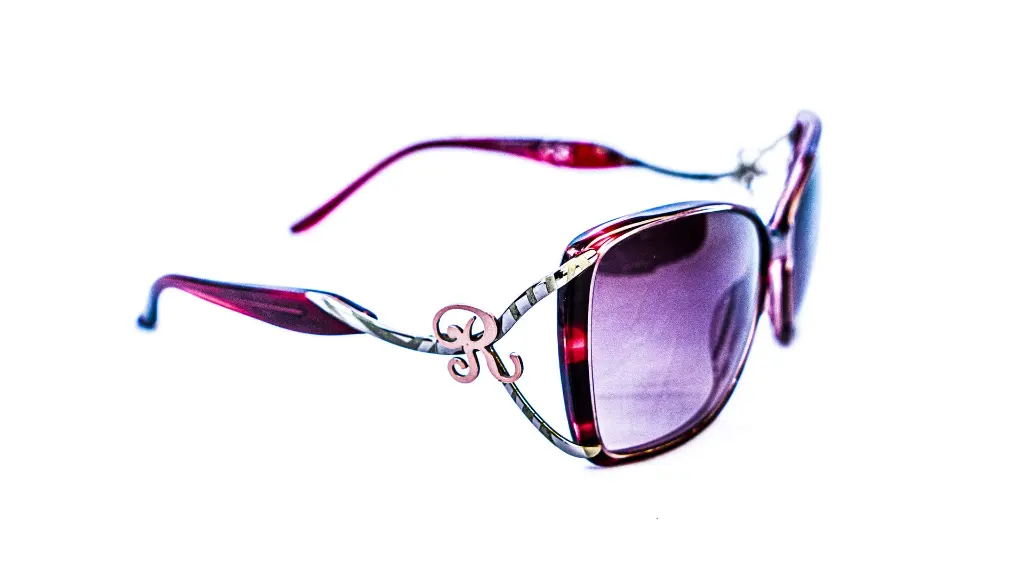 Style fashion lunette de soleil Romanson - opticien dakar