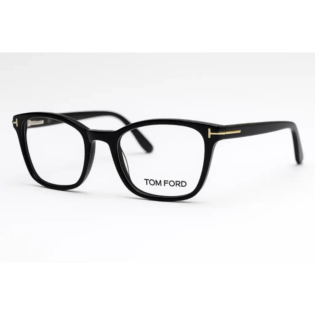 Lunette Tom Ford femme-noire et élégante-Luxe optique dakar.webp