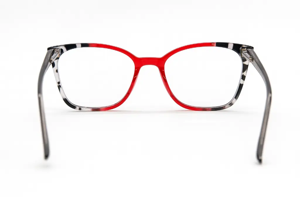 Lunette de vue Nikitana papillon – Opticien Dakar.webp