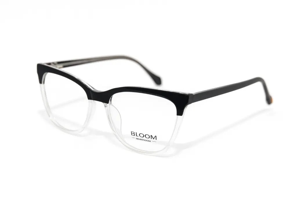 Lunette Bloom femme grise papillon – Luxe Optique Dakar.webp