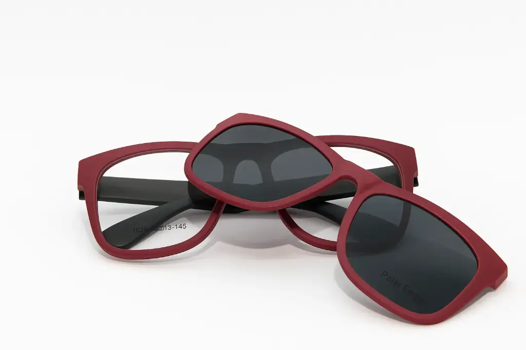 Clip Solaire Polar Eagle – Luxe Optique Dakar.webp