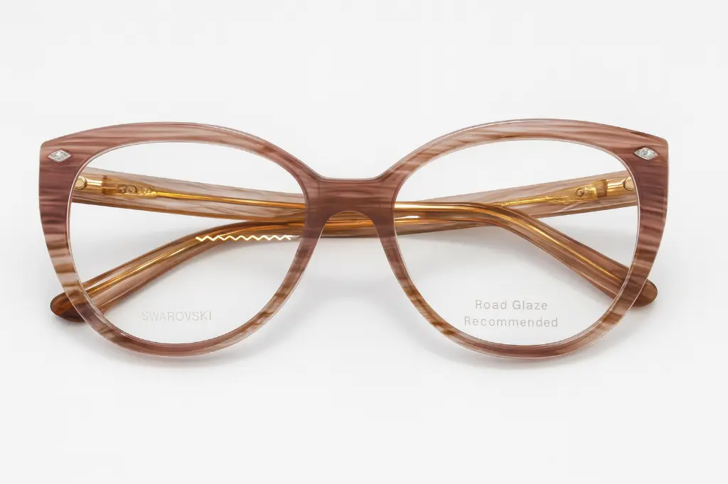 Monture Swarovski élégante femme – Showroom Luxe Optique.webp
