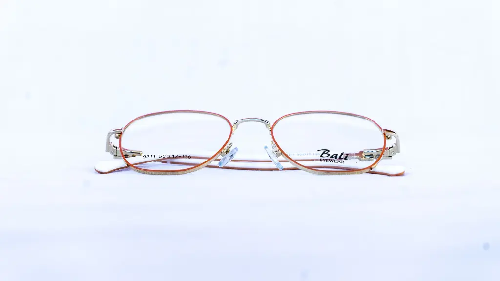 Vue latérale des lunettes Bali enfant couleur orange | boutique Luxe Optique