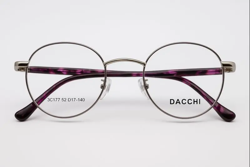 Lunette de vue Dacchi classique et élégante – Optique Mermoz Dakar.webp