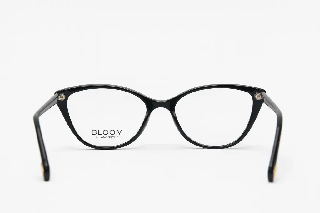 Monture papillon Bloom femme tendance – Showroom Luxe Optique.webp