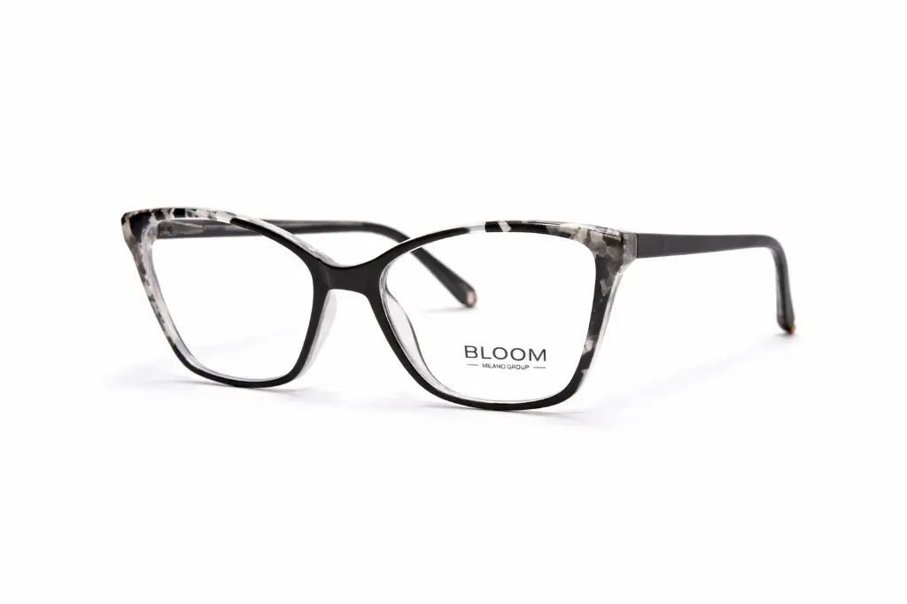 Monture Bloom papillon élégante et raffinée – Opticien Dakar.webp