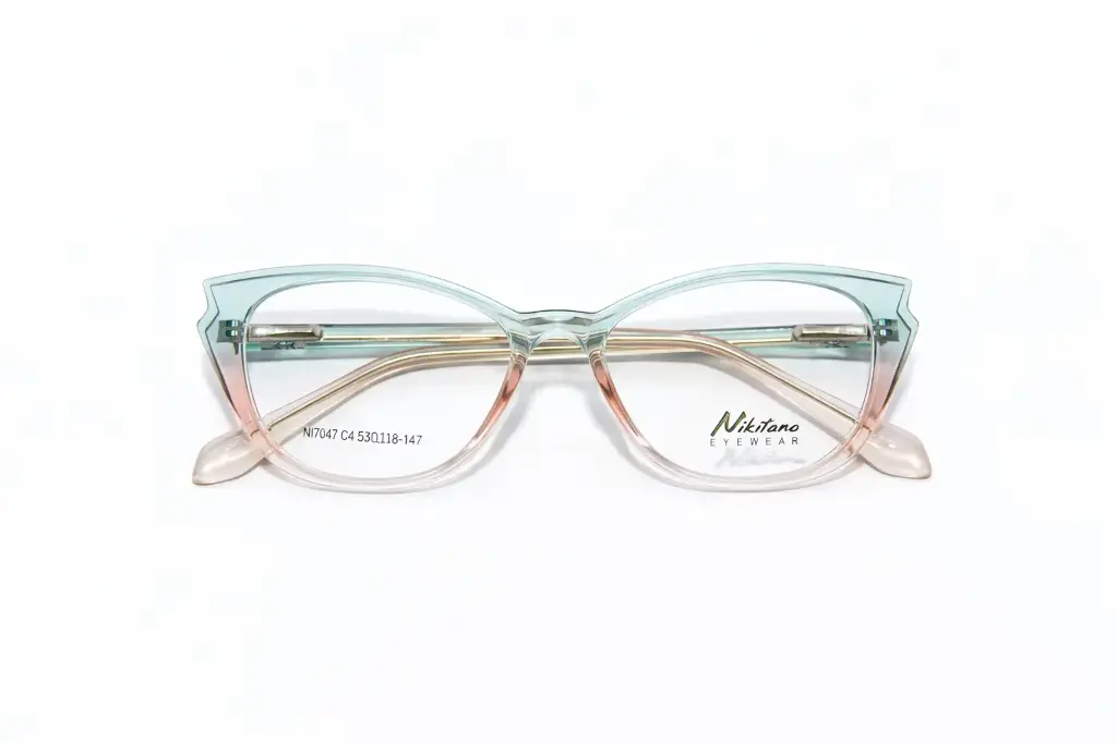Lunette de vue Nikitana femme épurée – Showroom Luxe Optique Dakar.webp