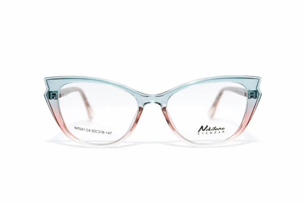 Lunette de vue Nikitana femme papillon – Luxe Optique Dakar.webp