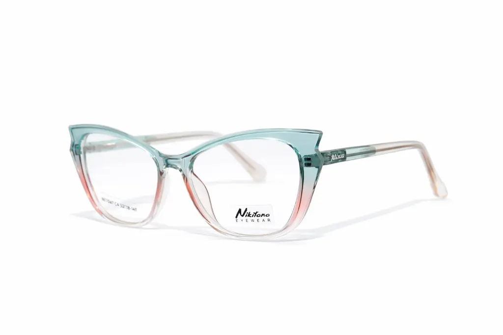 Monture Nikitana papillon vert beige élégante – Opticien Dakar.webp