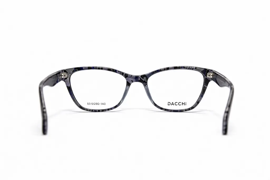 Monture ovale Dacchi féminine – Optique Mermoz Dakar.webp